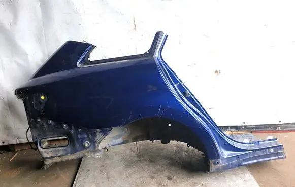 Toyota Avensis T270 Rear quarter panel