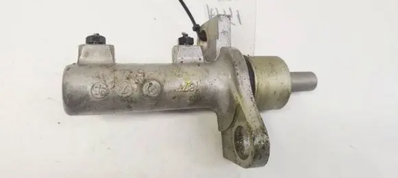 Audi A4 S4 B5 8D Master brake cylinder