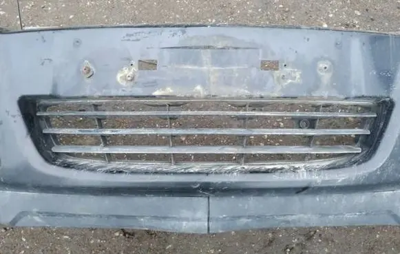 Opel Astra H Front bumper lower grill