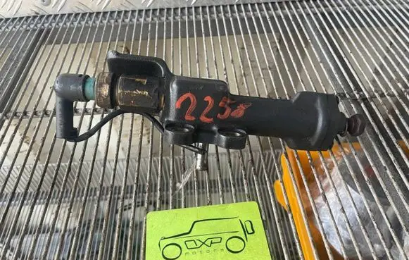 Mercedes-Benz G W461 W463 1st Gen Differential lock switch A4633300054 4633300054