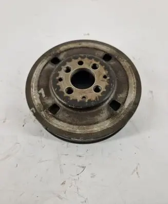 Volkswagen Golf IV Crankshaft pulley 038103243