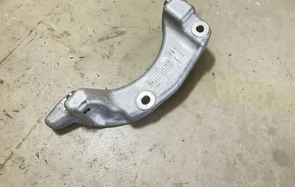 Volvo XC40 Other engine bay part 31401869