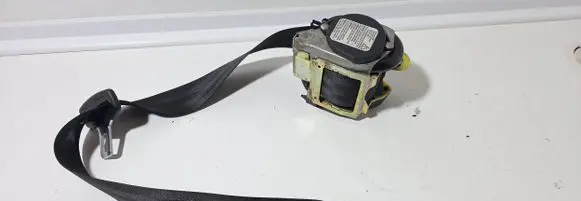 Audi A4 S4 B6 8E 8H Rear seatbelt 8H0857805