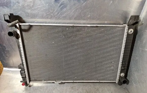 Mercedes-Benz B W245 Coolant radiator A1695001803 Q03H9378 1407150751