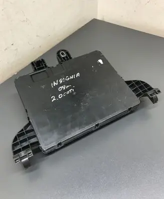 Opel Insignia A Fuse module
