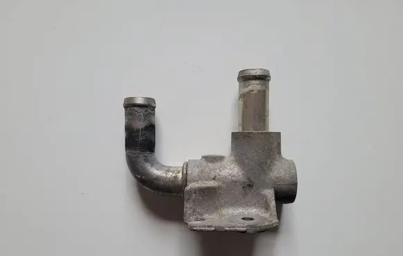 Mazda CX-5 Engine coolant pipe/hose PE011519XA