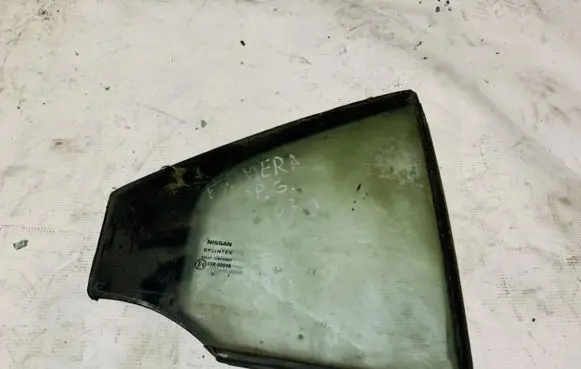 Nissan Primera Rear vent window glass 