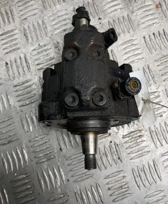 Fuel injection high pressure pump