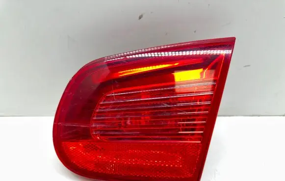 Volkswagen Eos Tailgate rear/tail lights 1Q0945094A