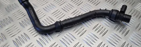 Mercedes-Benz E W210 Breather hose/pipe 6110160630