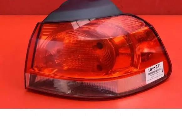Volkswagen Golf V Rear/tail lights 5K0945112