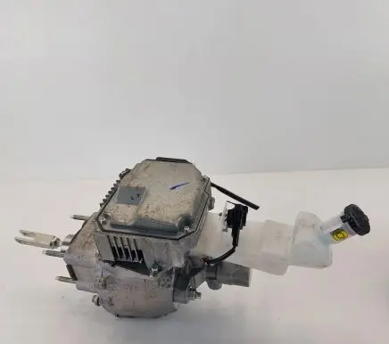Nissan Leaf II (ZE1) Master brake cylinder