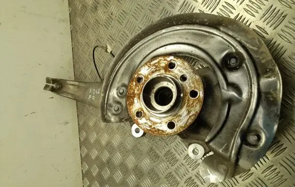 BMW iX1 Front wheel hub 6890574