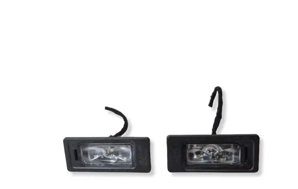 Volkswagen PASSAT B8 Number plate light 5NA943021