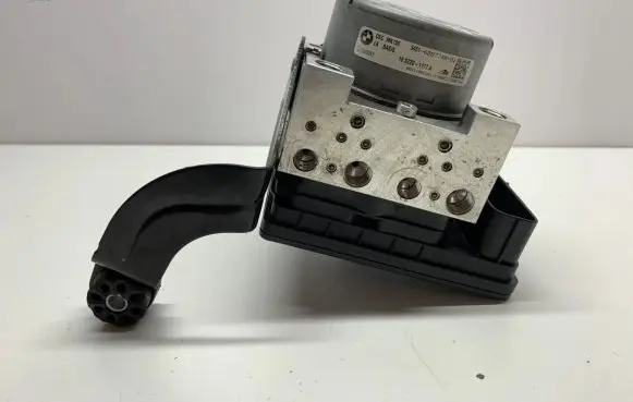 BMW 4 F32 F33 ABS Pump 6887740 6887741