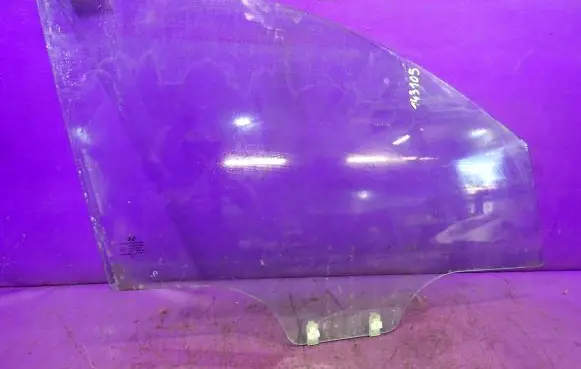 Hyundai i10 Front door window glass four-door