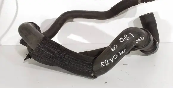 Ford Mondeo Mk III Engine coolant pipe/hose S8000102