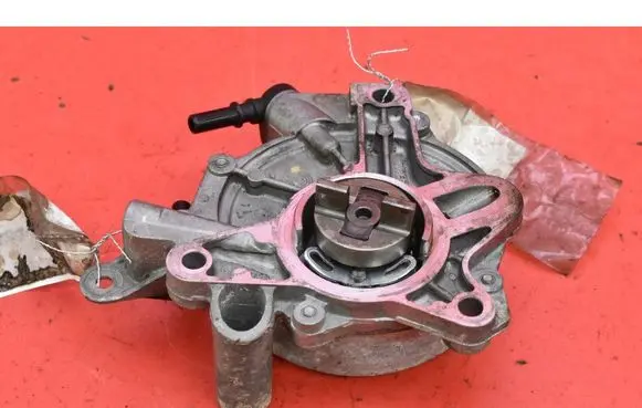Ford S-MAX Vacuum pump 9673836180