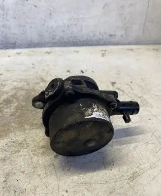 Renault Kangoo I Vacuum pump