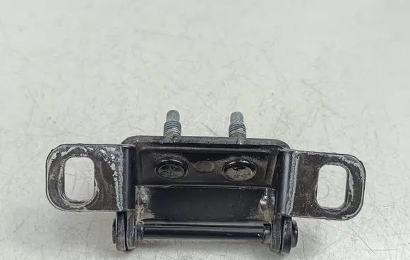 Jeep Grand Cherokee WL Tailgate/trunk/boot hinge