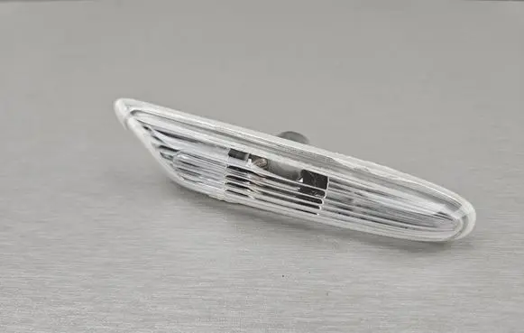 BMW 5 E60 E61 Front fender indicator light 7165741 63137165741 6923919