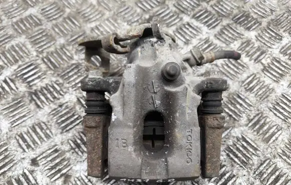 Toyota Prius (XW30) Rear brake caliper