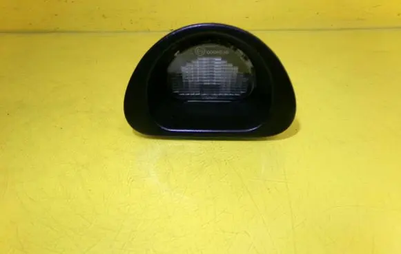 Peugeot 107 Number plate light 89034489