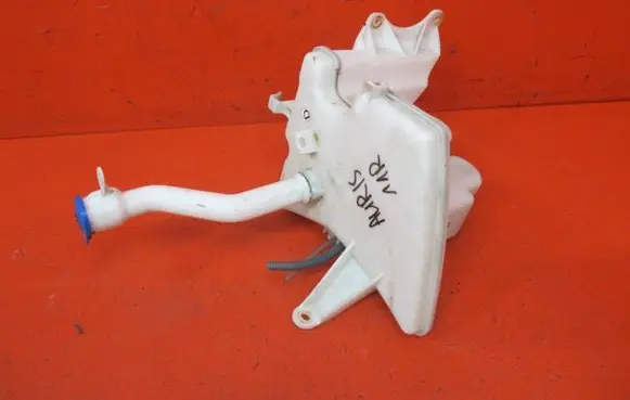 Toyota Auris 150 Windshield washer fluid reservoir/tank AURISIZBIORNIKSPRY