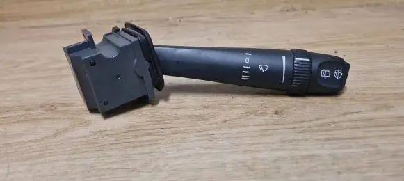 Volvo V70 Wiper control stalk 8691545