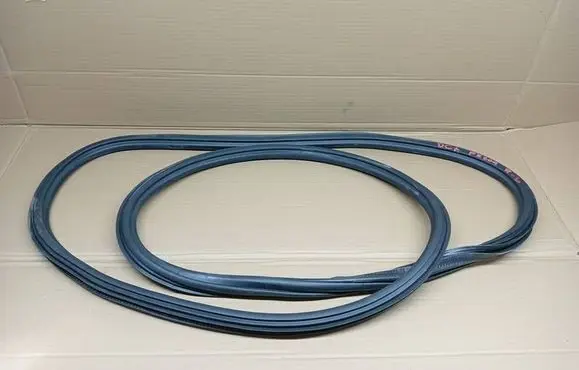 Skoda Octavia Mk4 Front door rubber seal 5E3867365