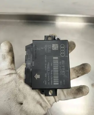 Audi A1 Parking PDC control unit/module 8X0919475 303407