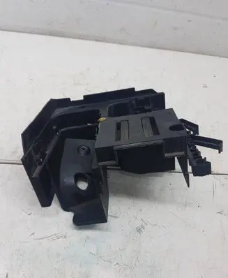 Volkswagen PASSAT CC Relay mounting block 1K0907361B