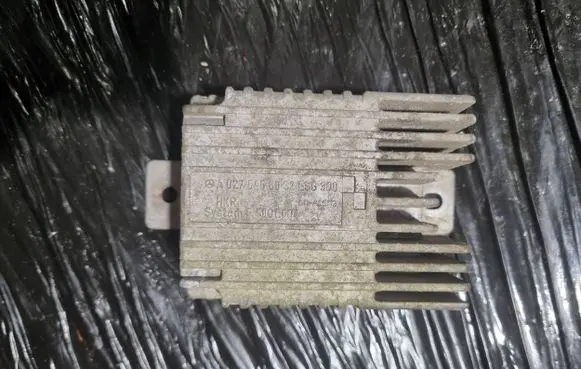 Mercedes-Benz A W168 Coolant fan relay A0275458032ESG