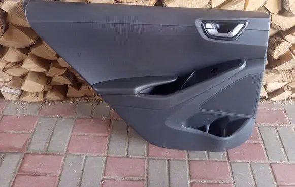 Hyundai Ioniq Rear door card panel trim 83330G2000 A51000798
