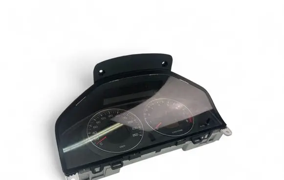 Volvo V70 Speedometer (instrument cluster) 31254534AA