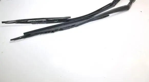 Mazda 6 Windshield/front glass wiper blade 