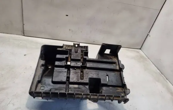 Opel Meriva A Battery tray 13167332 600002190