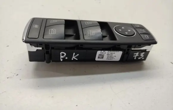 Mercedes-Benz C W204 Electric window control switch A2048700251