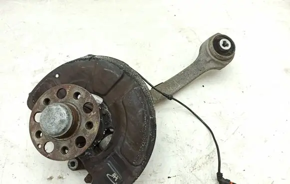 Mercedes-Benz E W212 Front wheel hub
