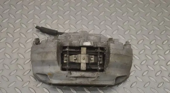 Mercedes-Benz GLC X253 C253 Front brake caliper