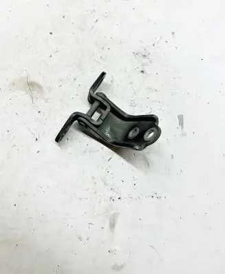KIA Sportage Front door lower hinge