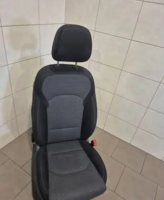 Hyundai i30 Front passenger seat 