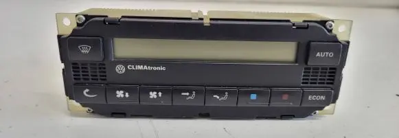 Volkswagen PASSAT B5 Climate control unit 3B1907044B 5HB00761710 HARDWARSSN