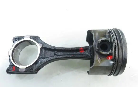 Opel Astra H Piston with connecting rod 86L61A2