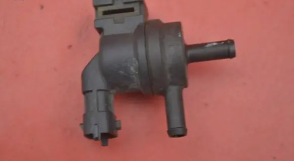 Hyundai i20 (GB IB) Vacuum valve 29010-02100