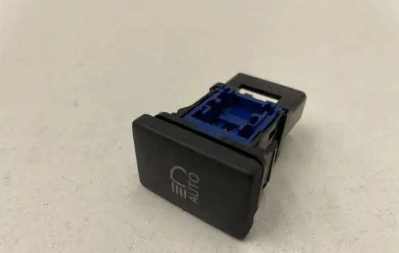 Toyota Yaris Light switch 15e044