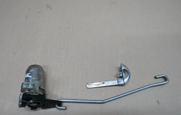Opel Insignia B Coupe door lock (next to the handle) 