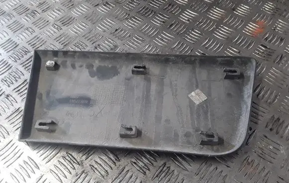 Fiat Ducato Front door trim (molding) 1305773070