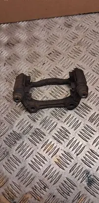 Nissan Note (E11) Front Brake Caliper Pad/Carrier 
