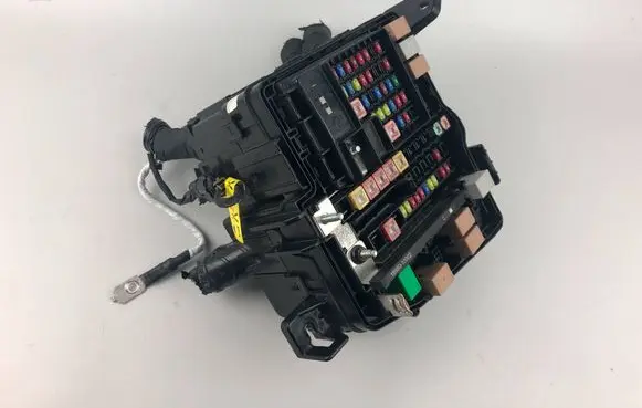 Fuse box set